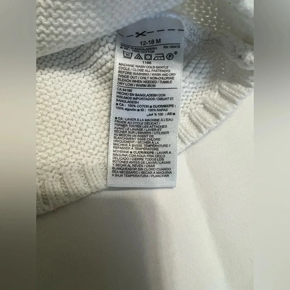 Old Navy Unisex Button-Front Hooded Sweater for Baby (Size 12-18)